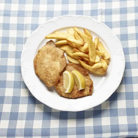 Burgschanke Hotel 2*