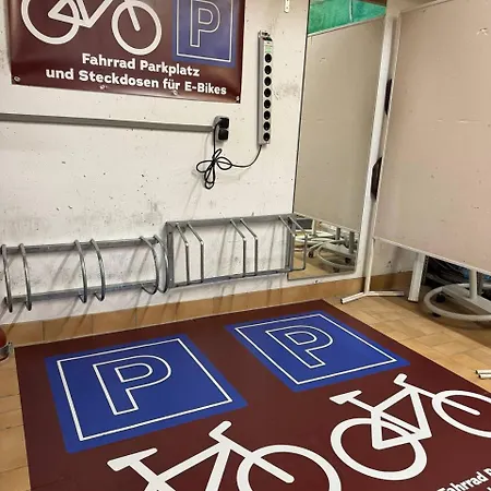 Hotel & Restaurant Burgschaenke 2*