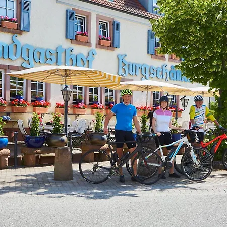 & Restaurant Burgschaenke קייזרסלאוטרן