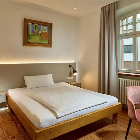 Otel & Restaurant Burgschaenke