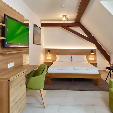 & Restaurant Burgschaenke Hotel