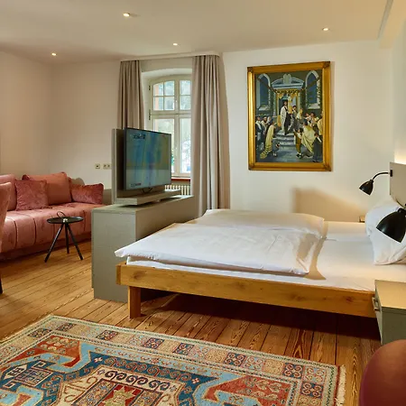 Hotel Burgschanke 2*