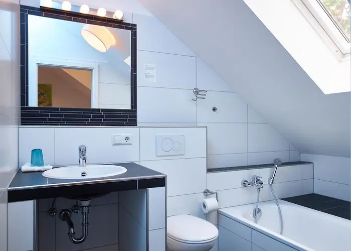 Hotel Burgschänke 2*