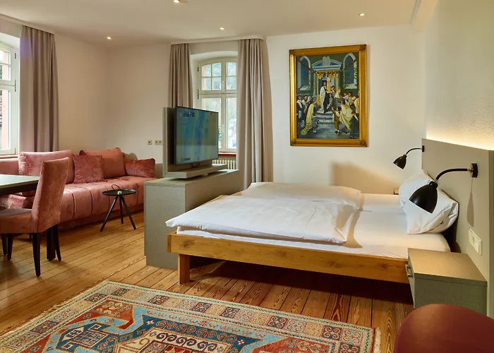 Hotel Burgschänke 2*